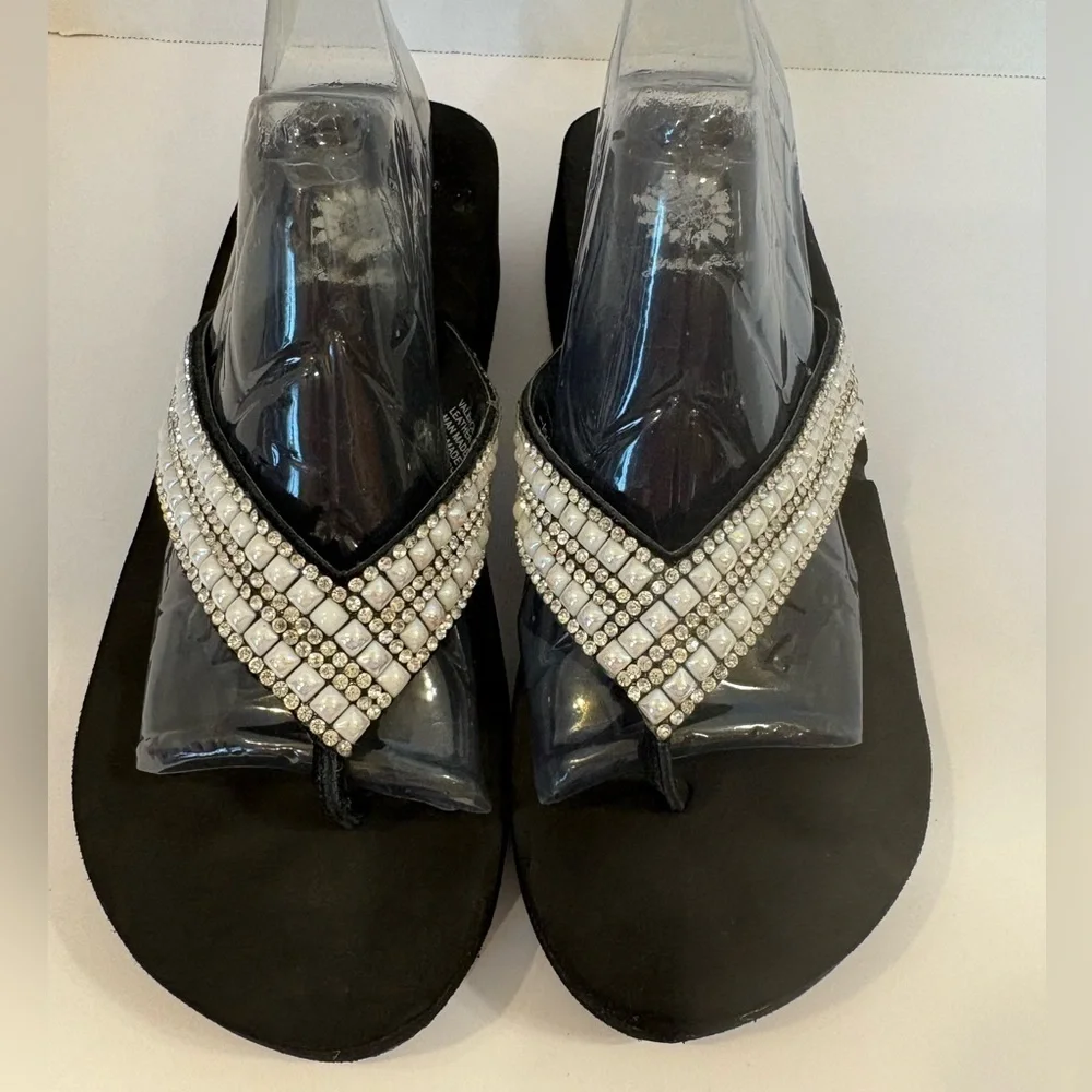 Yellow Box Valence leather beaded flip flops sandals size 7.5 - Picture 11 of 11